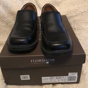 Florsheim boys size 2 black dress shoe